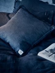 Bettwäsche und Kissen Misty Night von Lovely Linen Bettwäsche und Kissen Misty Night von Lovely Linen