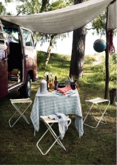 Fast bügelfreie Tischdecke Stripes Sky von Lovely Linen