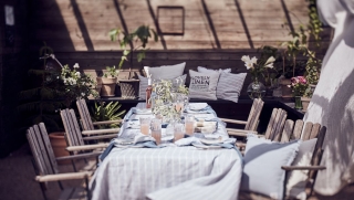 Lovely Linen Tischdekoration in Stripes Sky