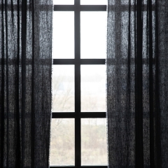 Vorhänge und Gardinen von LineMe in Charcoal Terra Fringe, Vorhangpaar
